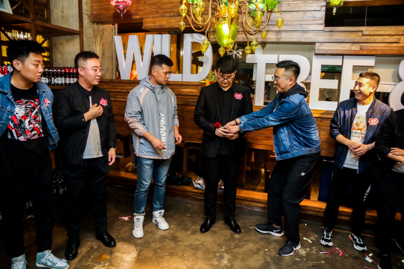 泓源公司举办“情定七夕·缘来是你”政银企青年联谊活动(图10) 泓源公司举办“情定七夕·缘来是你”政银企青年联谊活动(图10)