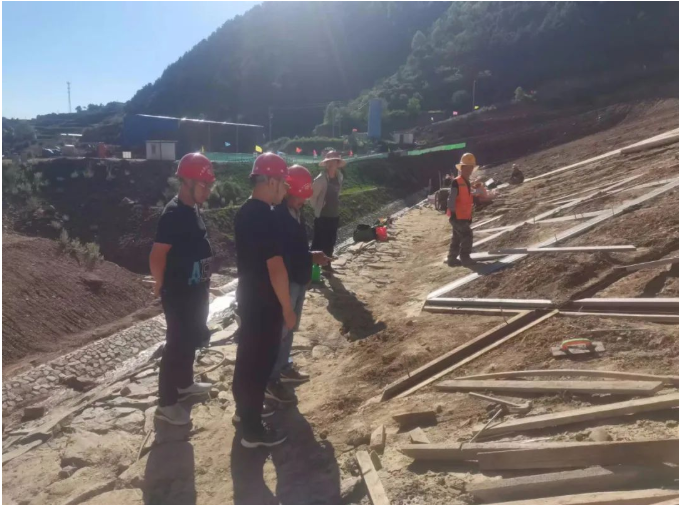 市产投集团百名员工下一线真磨砺练本领(图6) 市产投集团百名员工下一线真磨砺练本领(图6)